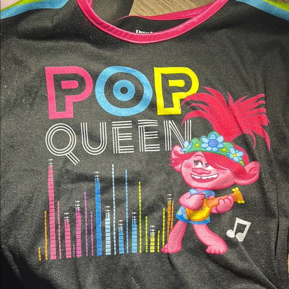 Dreamworks Pop Queen Black and Pink Short Sleeve Tee